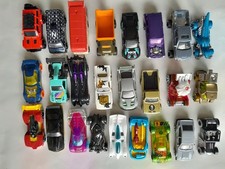 25x Hot Wheels (Mattel) Spielzeugautos, Fahrzeuge Sammlung (Konvolut)