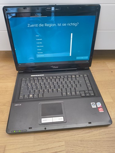 Fujitsu amilo pi2550 4 - fujitsu,