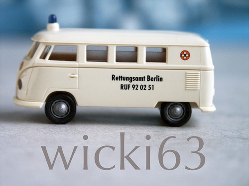 Brekina krankenwagen - vw,