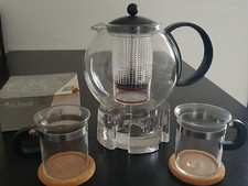 BODUM TEEKANNE + 2 TEEGLÄSER + STÖVCHEN/TEEWÄRMER RECHAUD