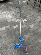 Motorisierter Spanferkelgrill/