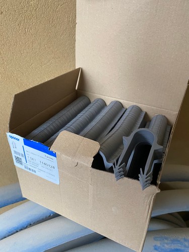 250 uponor clips - , /