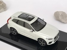 1:43 VOLVO XC60 Crystal White / Kyosho