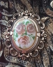 Vintage Klemmbrosche Porzellan