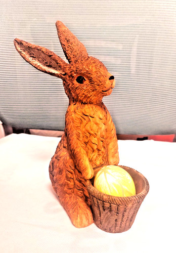 Osterhase mit echtem deko - ei,