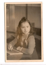 10405- Foto AK * Mädchen mit