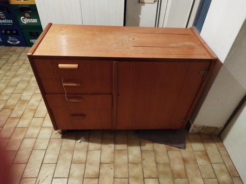 Alte nähmaschine aus den - nähmaschine,