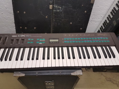 Yamaha 21 synthesizer - yamaha,