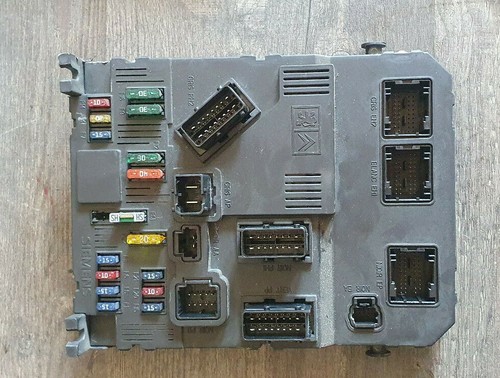 Peugeot bsi modul 9645747480 - bsi,