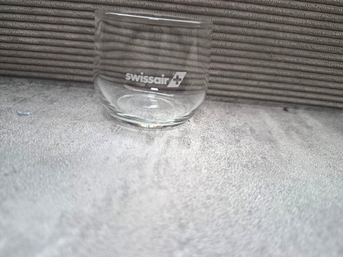 Kleines glas swissair - --, --