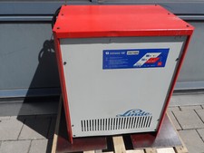 Linde Intronic SE 24 Volt Stapler-Batterie-Ladegerät 400V 145A mit 160A Stecker