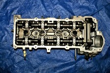 ZYLINDERKOPF mit NOCKENWELLEN