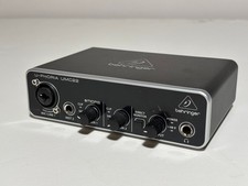 Behringer U-Phoria UMC22 USB Audio Interface