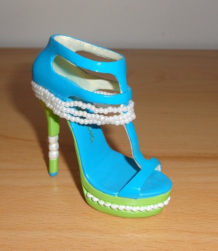 Miniatur high heel just - high,
