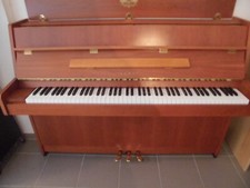 Kawai sehr guter Zustand und nahezu unbespielt