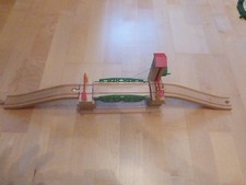 BRIO 33757 Hebebrücke + Auf-und Abfahrtschiene - TOP!