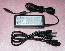 SAMSUNG NP550P5C Notebook Netzteil LI SHIN 0455A1990 AD-9019S / 19V 4,74A 90W