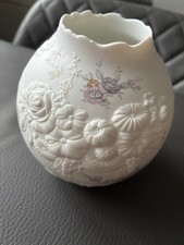 Vintage Kaiser Germany "Rosalie" Vase mit floralem Muster - M Frey 1347