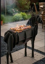 Hirsch Grill Gartendeko