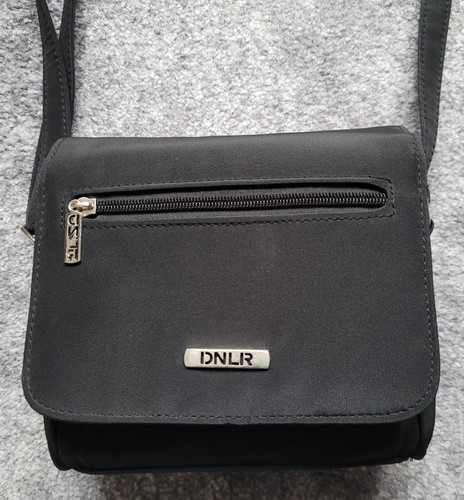 Handtasche schwarz mit silber