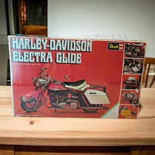 REVELL H-1224 HARLEY-DAVIDSON ELEKTRA GLIDE 1:8 SCALE  MODELLBAUSATZ / 1974