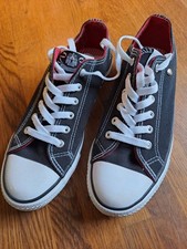 Schwarze Turnschuhe /Sneaker von Dunlop