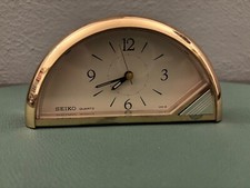 SEIKO  Quartz Japan, Tischuhr,  Höhe ca. 8 cm, Breite ca. 14,5 cm