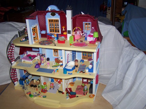 Playmobil dollhouse - playmobil,