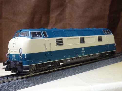 Piko diesellok 221 137 3 - piko,
