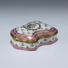 Handbemalte PORCELAINE DE