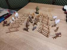 DDR Plaho Tiere Zoo/Haus/Wildtiere, 15 Stück,1 Jäger, 15 Zaunelemente Marolin