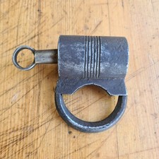 A8291 Sehr altes Schloss | ANTIK | Barock - Vorhängeschloss für Eisentruhe