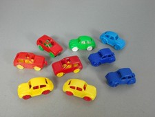 AUTOS: Fahrzeuge EU / Maraja 70er Jahre - 9x VW Käfer, Ente, PKW