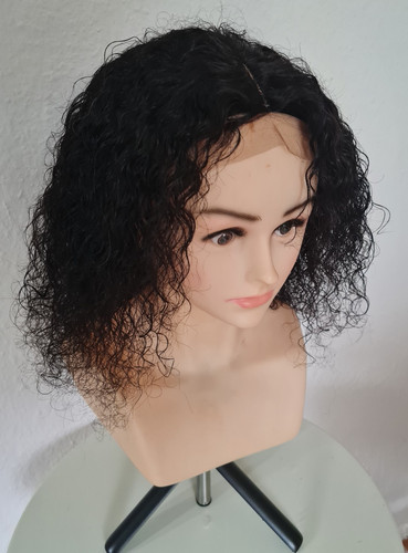 Mittellange schwarze