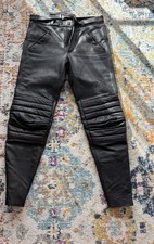 Motorrad Lederhose Damen  schwarz Größe 38 ungetragen.