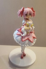Madoka Kaname Figur 16 cm