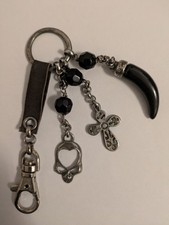 Schlüsselanhänger Totenkopf Kreuz Kruzifix Skull Gothic Metall Mittelalter