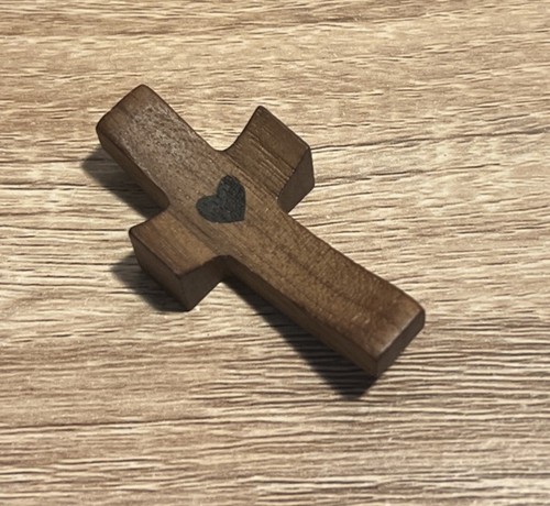 Holzkreuz zum stressabbau - zum,