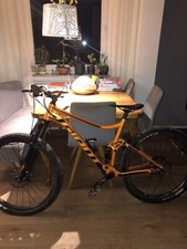 Giant stance 1 (2019)