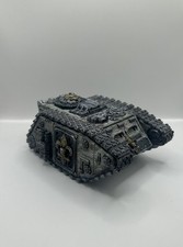 Rhino Warhammer 40k gut bemalt