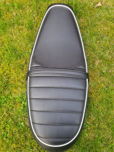 Triumph sitzbank seat - triumph,