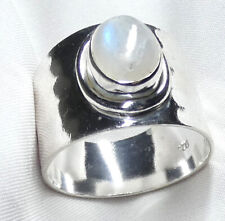 🌙 Gr. 63 (20,0) • Ring 925 Silber mit Regenbogen-Mondstein • massiv & gehämmert