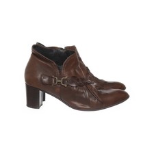 Gil Peterson, Stiefeletten