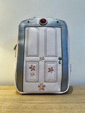 Disney Pixar Monsters Inc Boo’s Door Light Up Loungefly Rucksack Tasche Brandneu mit Etikett