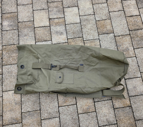 Olivgrüne nato militär - olivgrüne,