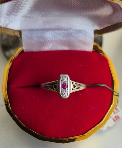 Antiker ring roter - antiker,