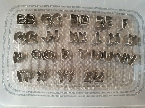 Ausstechform buchstaben f - buchstaben, b-f