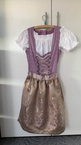Wunderschönes dirndl für - wunderschönes,