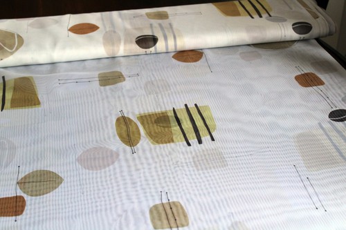 Stoff moderner - 2,35, m