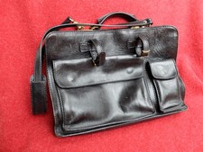 Aktentasche mit Schulterriemen